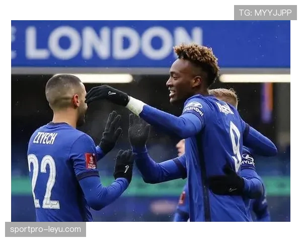 卢顿足总杯表现抢眼，力克强敌晋级下一轮