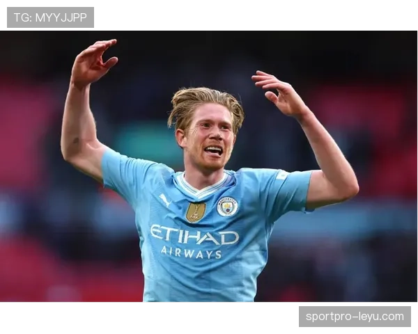 德布劳内庆祝动作灵感曝光:青春回忆与赛场经典的完美交融 德布劳内庆祝动作灵感曝光:青春回忆与赛场经典的完美交融