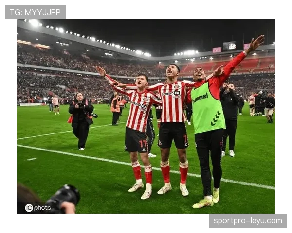 西汉姆联锋线强势复苏,进攻火力全开助推球队强势崛起