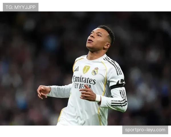 姆巴佩领衔双前锋阵型，球队状态回暖引燃新赛季期待